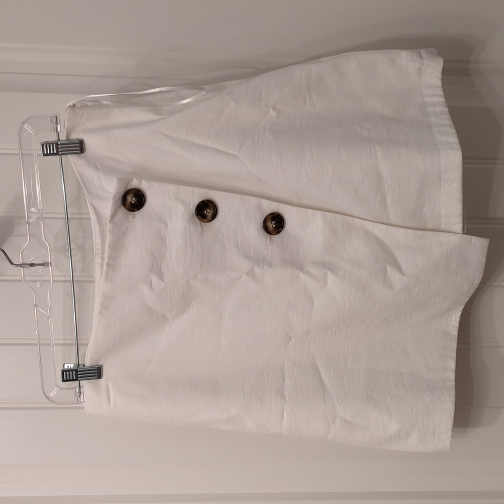 NWT Glam White Skirt | L